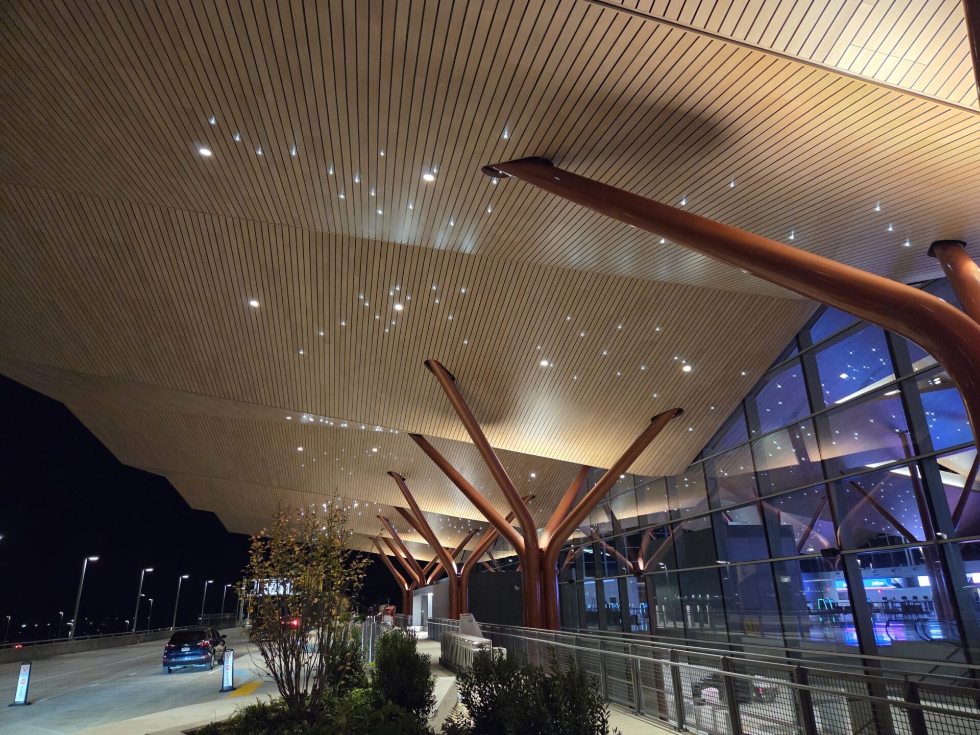 Exterior overhang terminal entrance