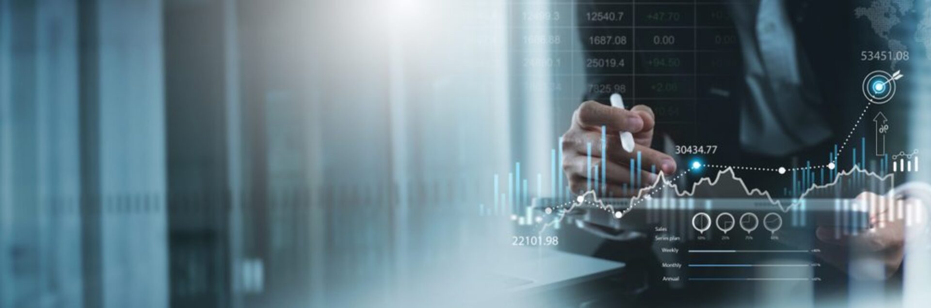 Businessman,,Finance,Analyst,Analyzing,Financial,Report,,Economic,Growth,Graph,Chart.